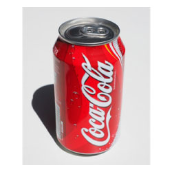 アルファベット表記の「コカ・コーラ」